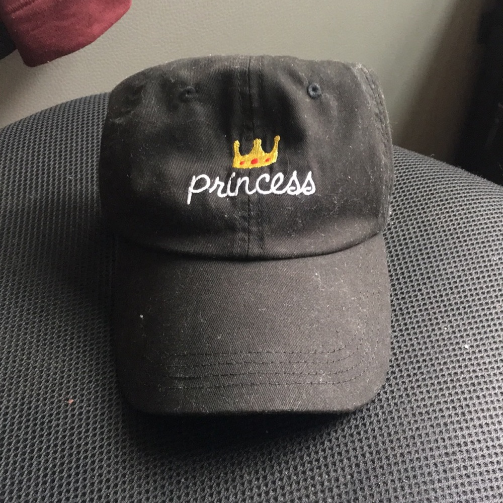 PRINCESS HAT👑